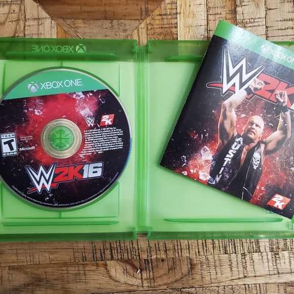 Xbox One Game Bundle - Picture 9 of 12